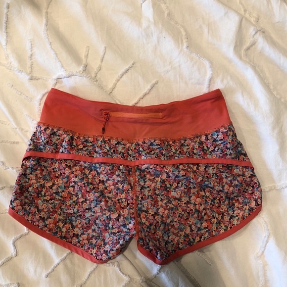 lululemon athletica Pants - Coral floral lululemon speed up shorts